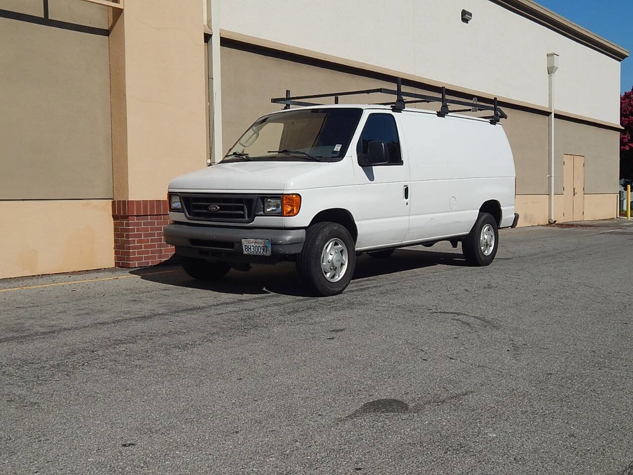 Used 2007 Ford E-250 and Econoline 250 RWD image 10