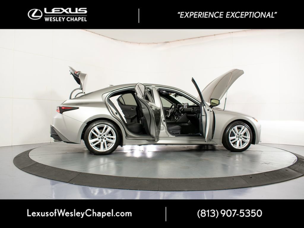 Used 2023 Lexus IS 300 w/ Comfort Package image 17