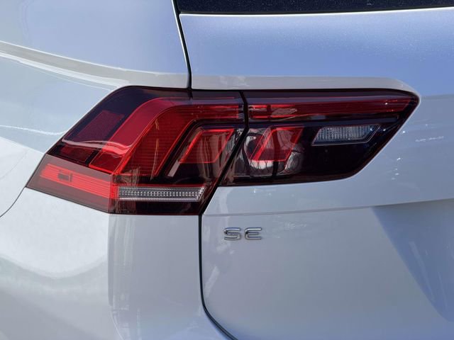 Certified 2023 Volkswagen Tiguan SE FWD image 11