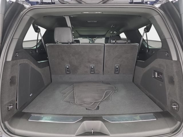 Used 2023 Cadillac Escalade ESV Premium Luxury AWD/4WD image 29