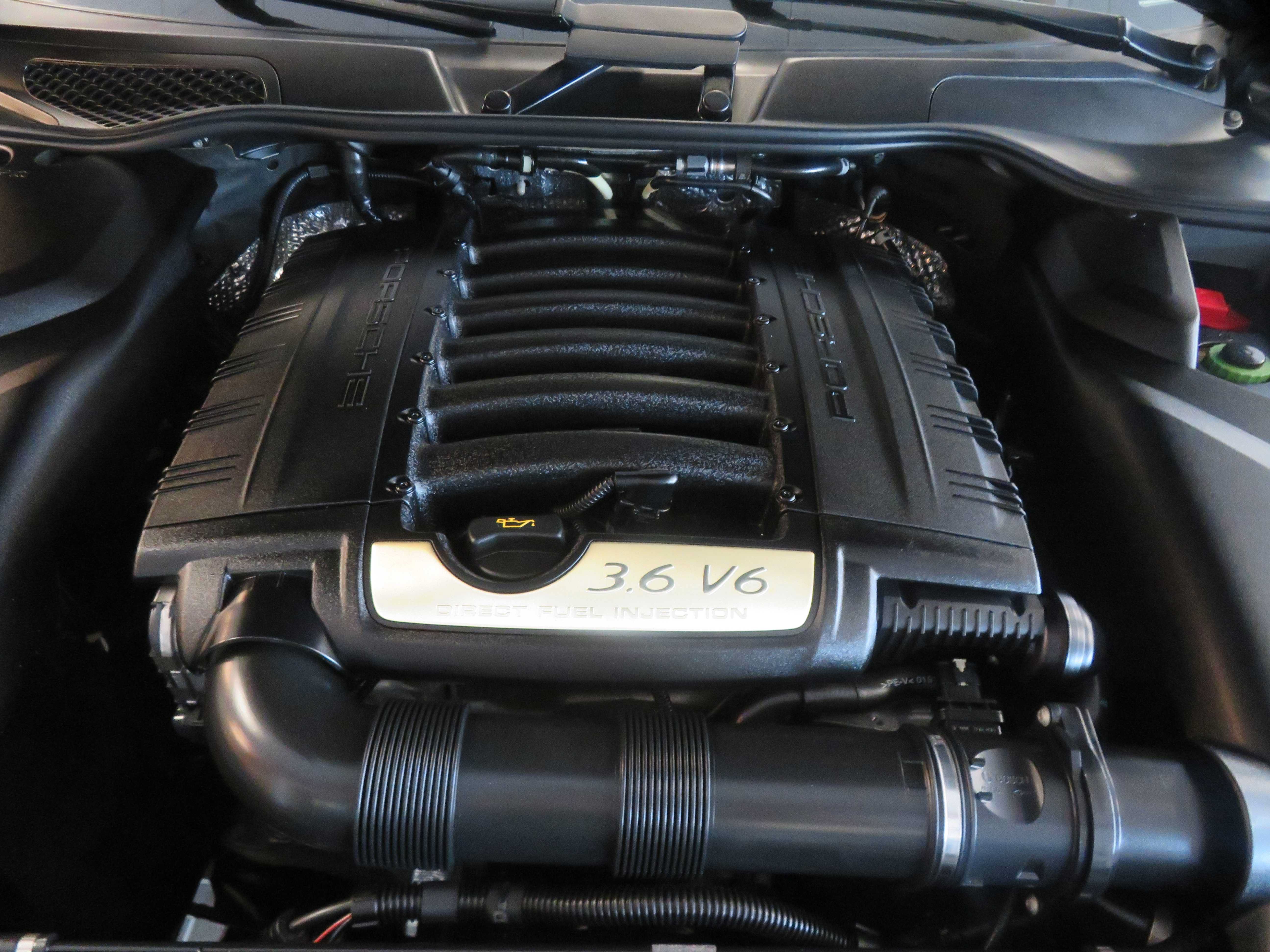 Used 2016 Porsche Cayenne AWD/4WD image 56
