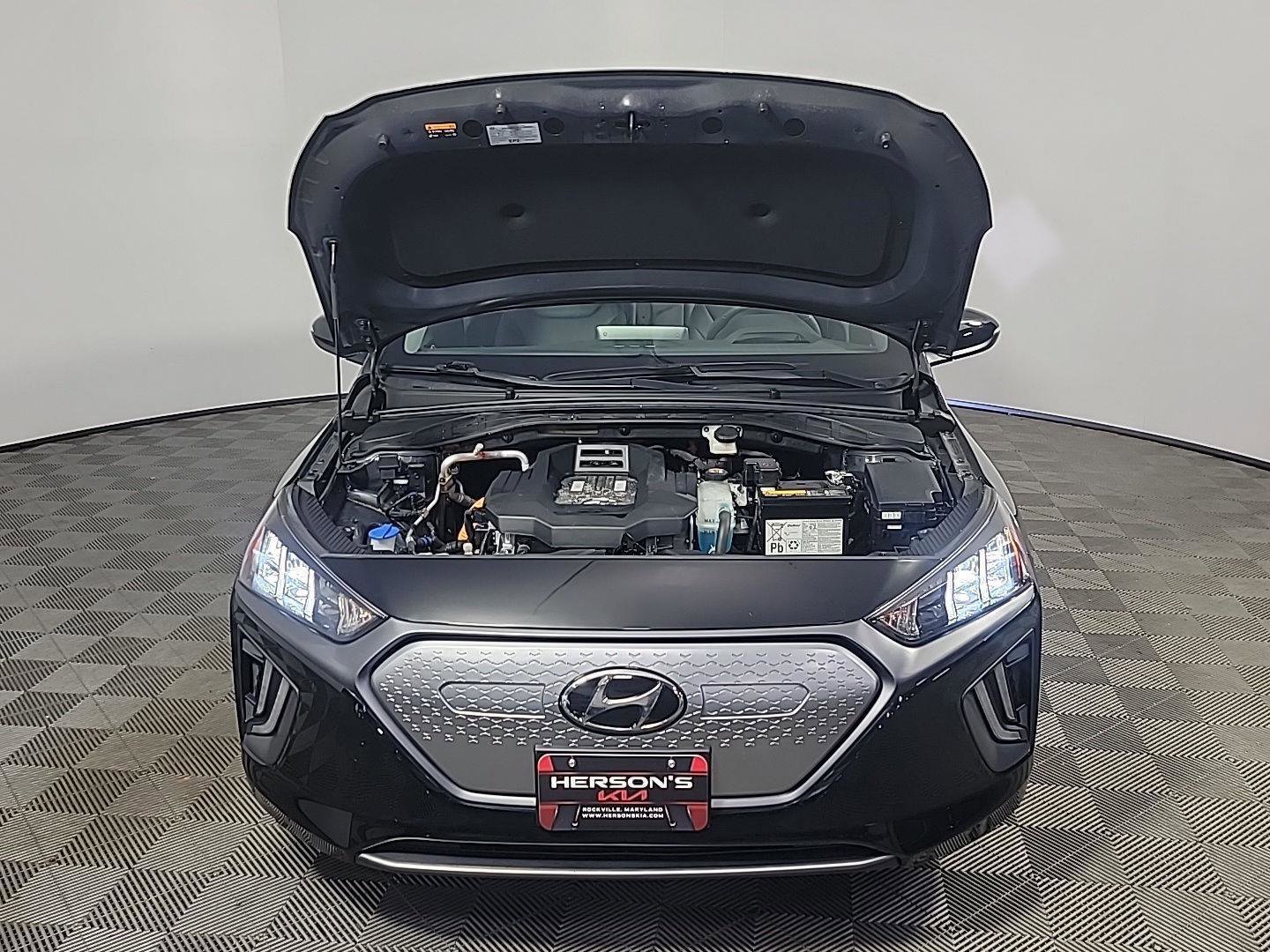 Used 2020 Hyundai Ioniq Limited image 12