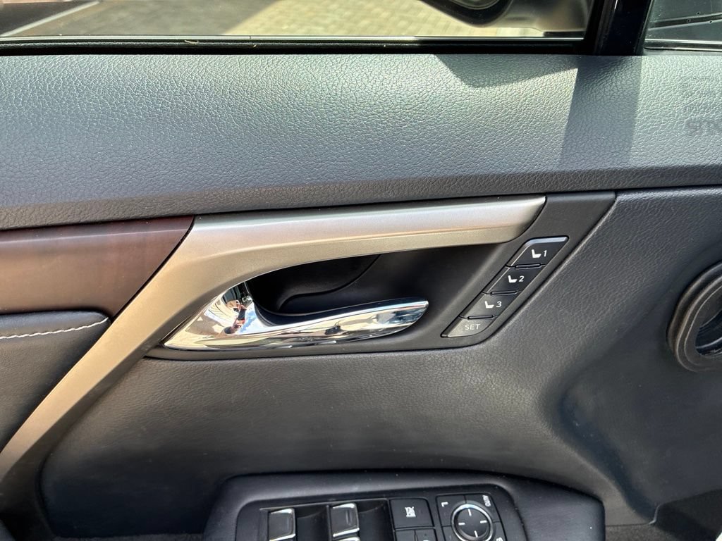 Certified 2022 Lexus RX 350 FWD w/ Premium Package image 17