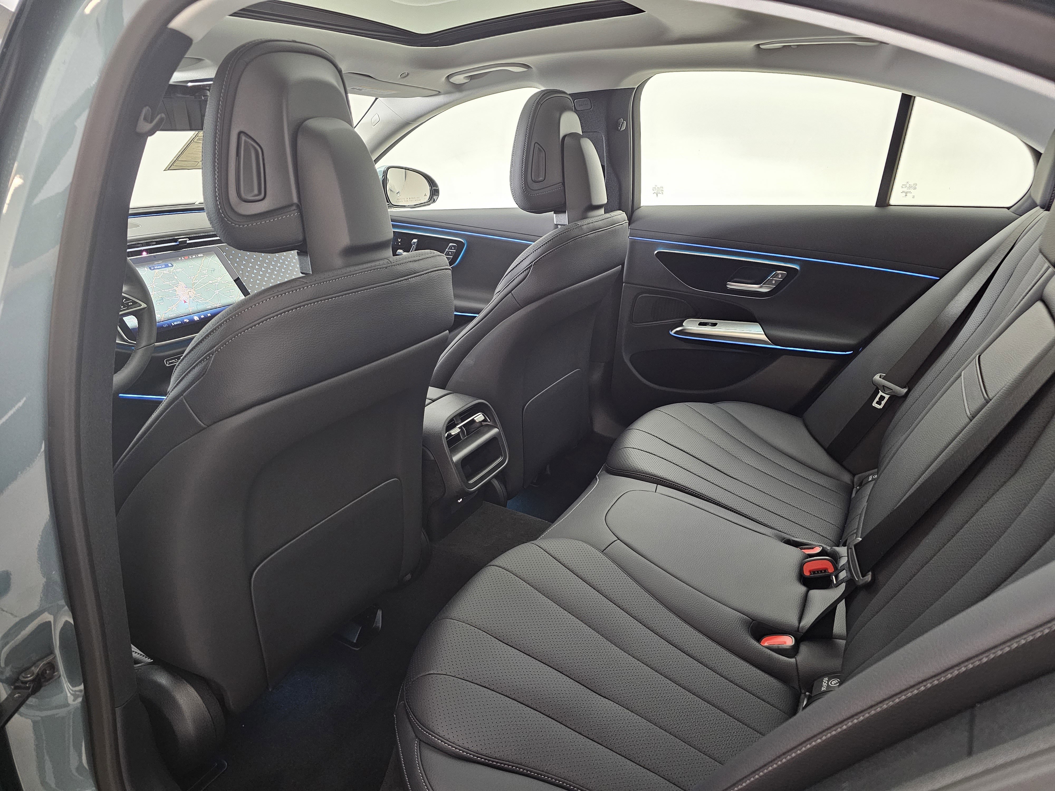 New 2026 Mercedes-Benz E 350 4MATIC Sedan image 20