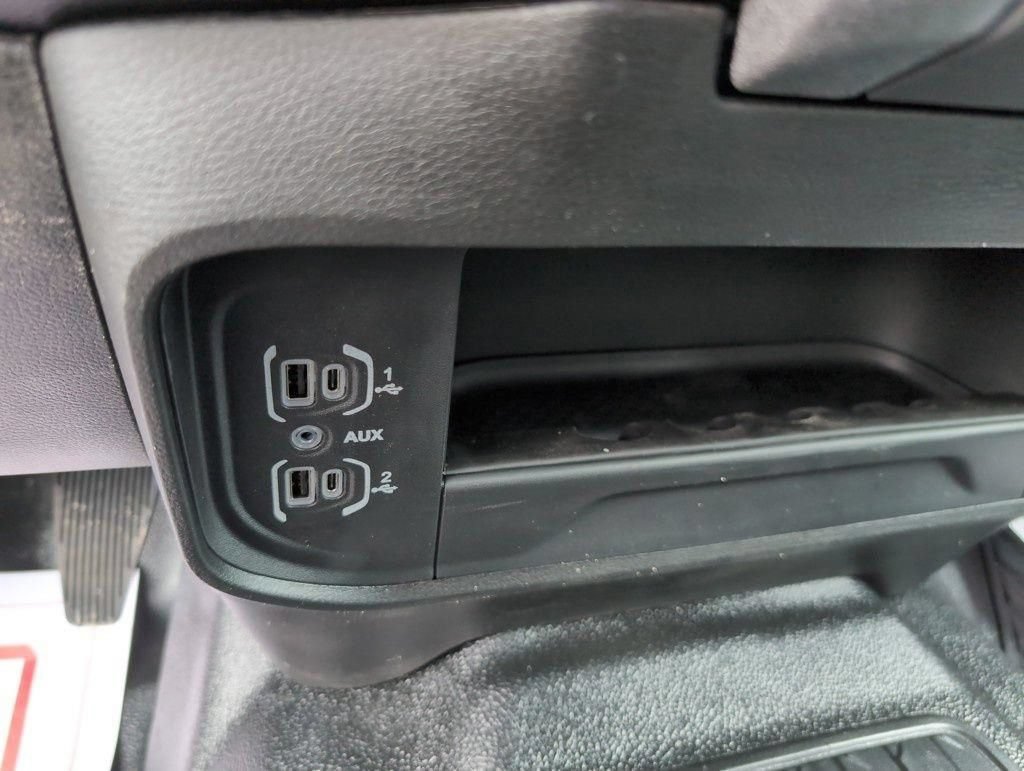 New 2025 RAM 5500 Tradesman w/ Safety Group AWD/4WD image 21
