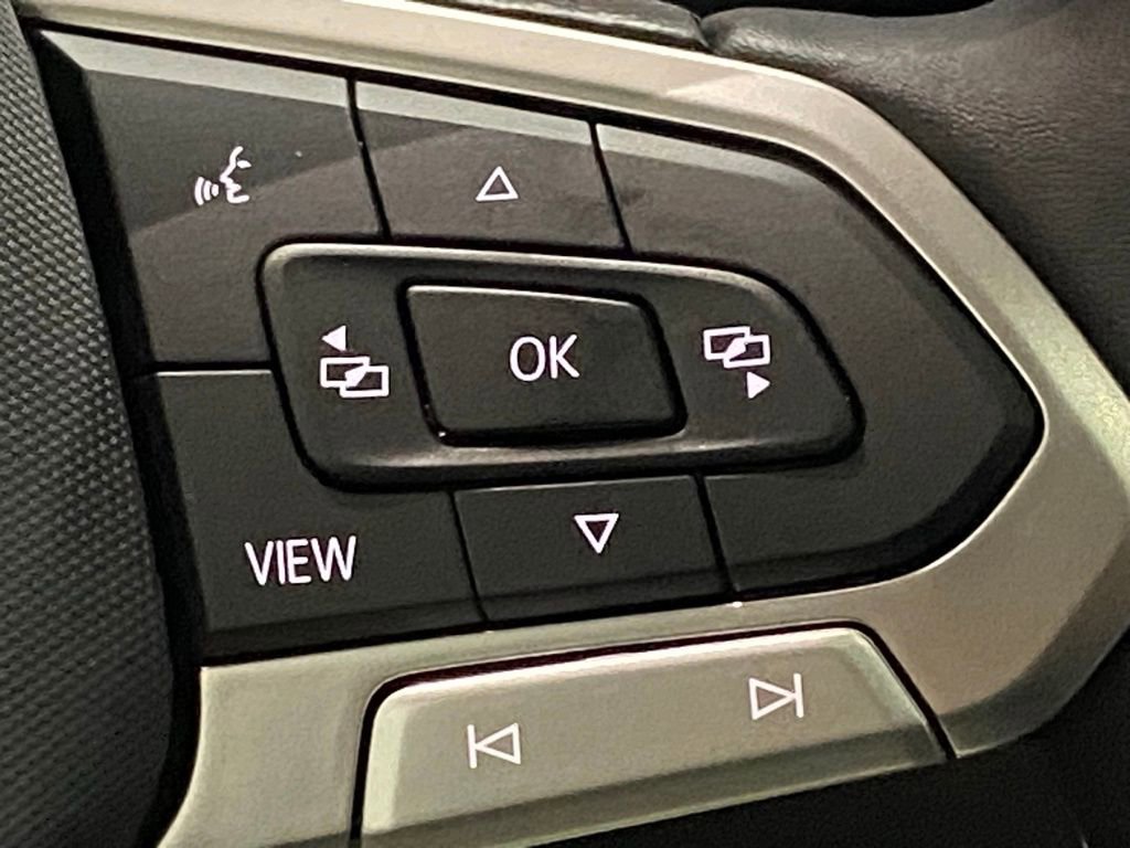 New 2026 Volkswagen Tiguan SE image 13