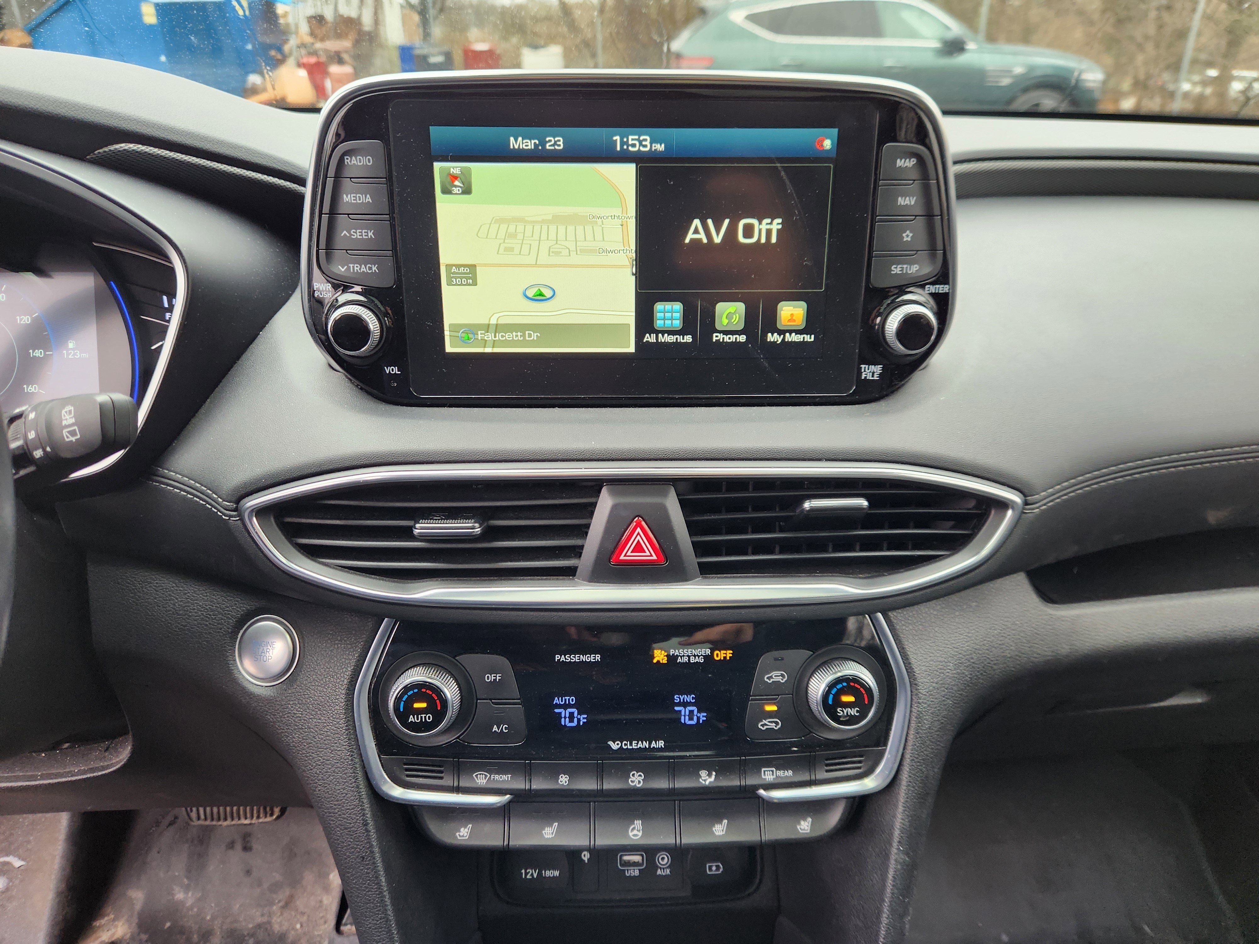 Used 2020 Hyundai Santa Fe Limited image 9