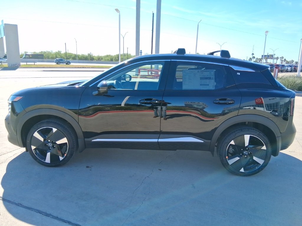 New 2026 Nissan Kicks SR w/ Cold Weather Package image 3