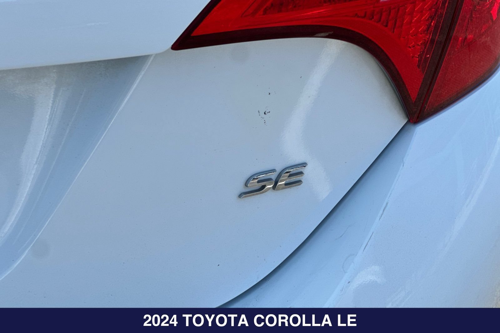 Used 2024 Toyota Corolla LE FWD image 27