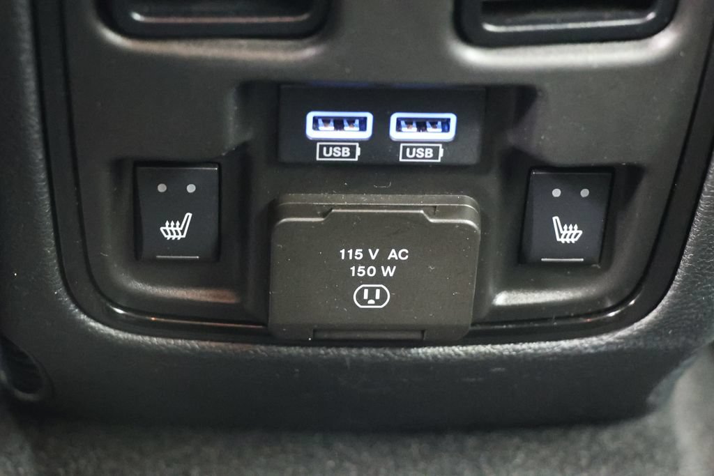 Used 2025 Dodge Durango GT AWD/4WD image 13