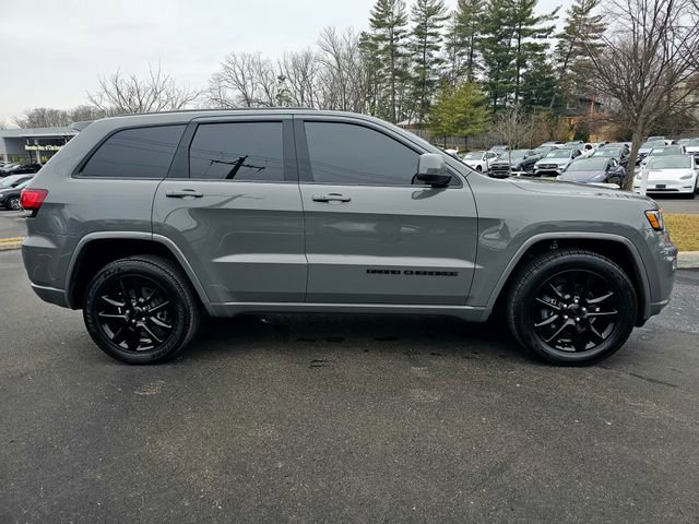 Used 2020 Jeep Grand Cherokee Altitude image 8