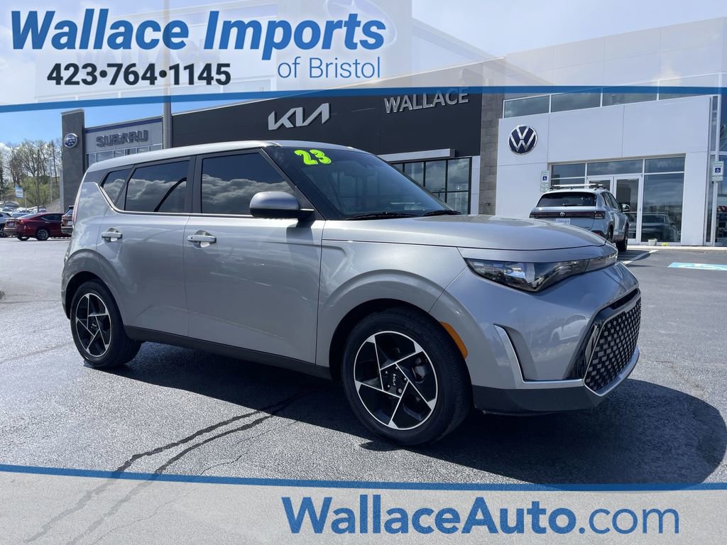 Certified 2023 Kia Soul EX image 1