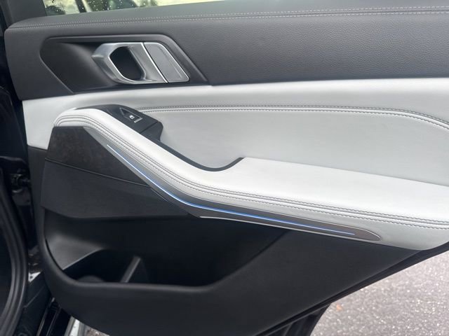 Used 2023 BMW X5 xDrive45e w/ M Sport Package image 22