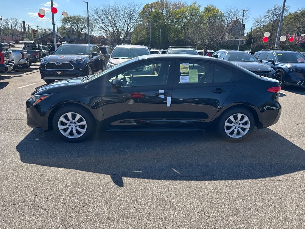 New 2026 Toyota Corolla LE FWD image 4