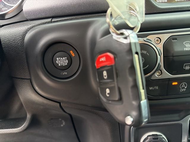 Certified 2020 Jeep Gladiator Mojave image 39