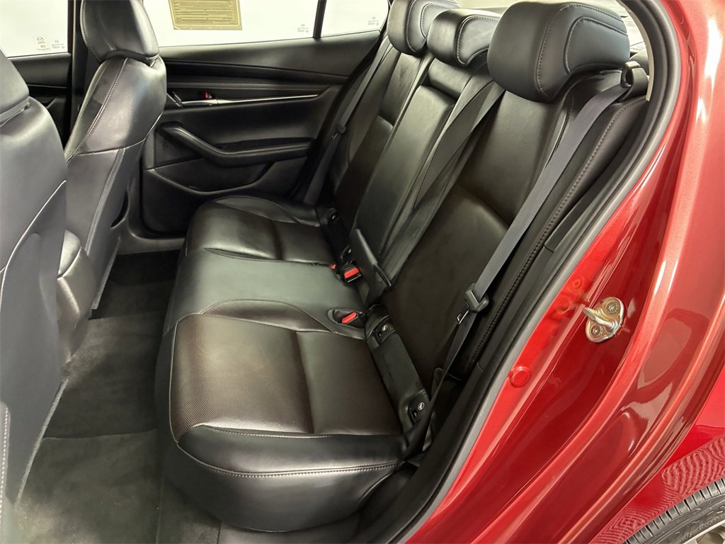 Used 2023 MAZDA MAZDA3 s image 28