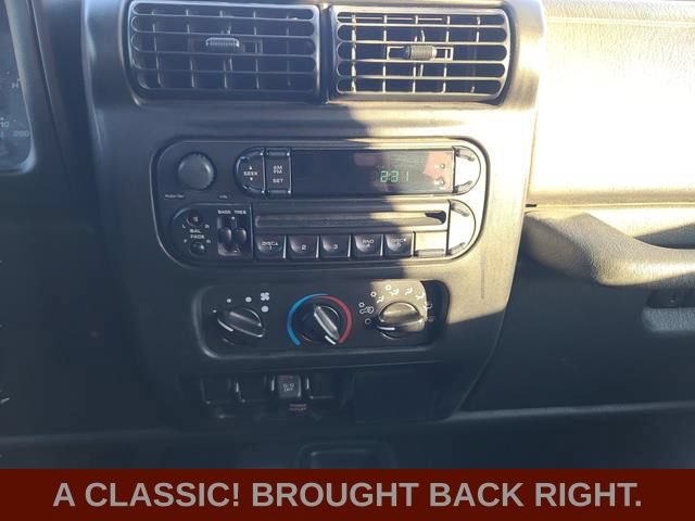 Used 2004 Jeep Wrangler 4WD image 32