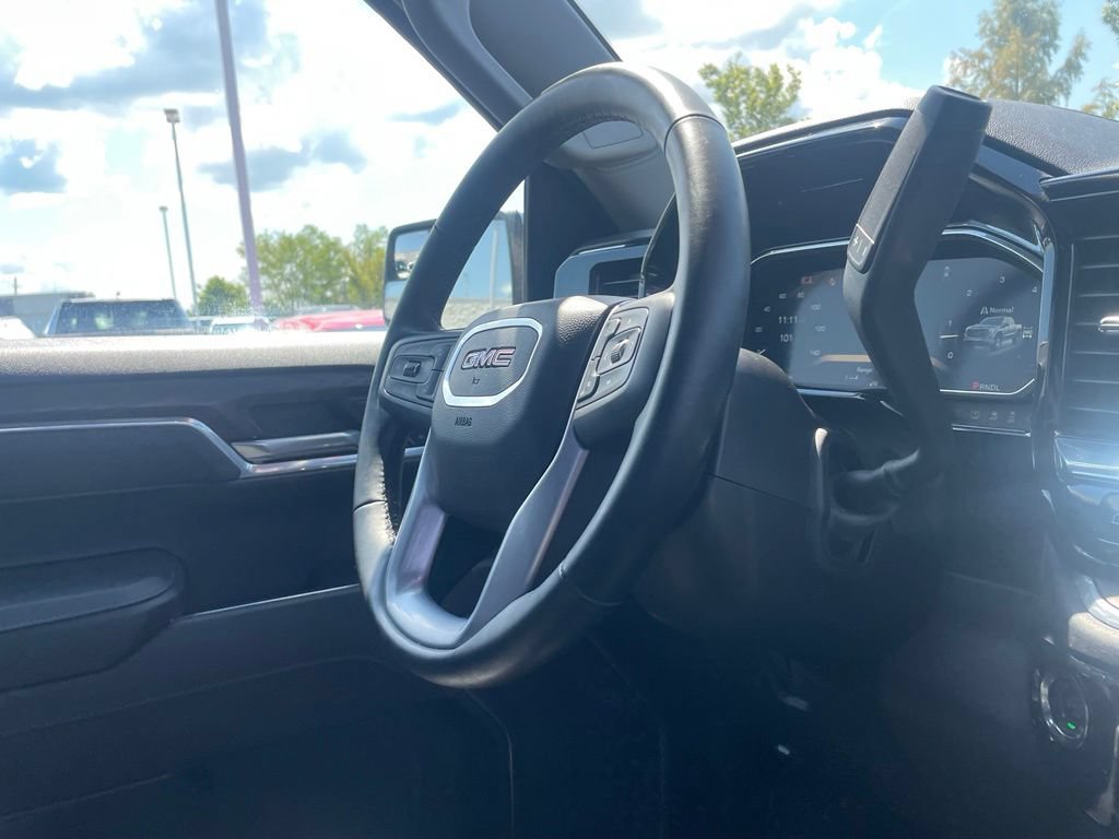 Used 2026 GMC Sierra 1500 SLT AWD/4WD image 29