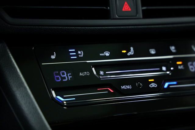 New 2025 Volkswagen Jetta SEL image 23