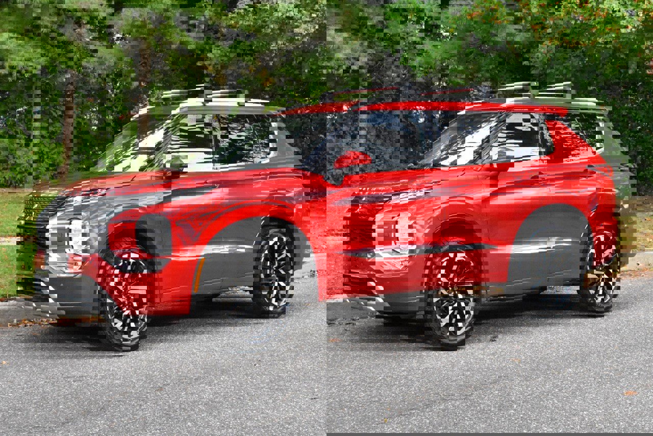 Used 2022 Mitsubishi Outlander SEL image 3