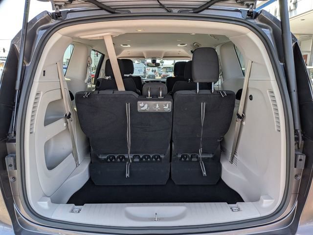 Used 2020 Chrysler Pacifica Touring FWD image 31