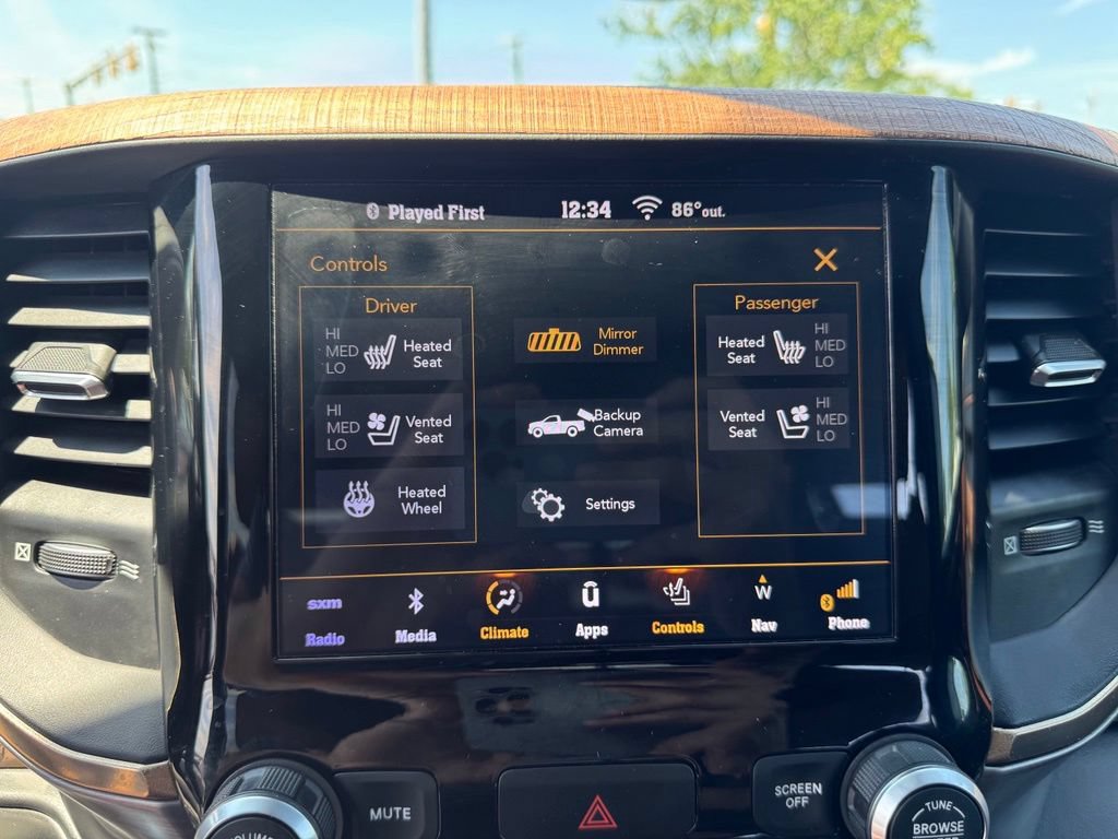 Used 2019 RAM 1500 Limited w/ Body Color Bumper Group AWD/4WD image 32