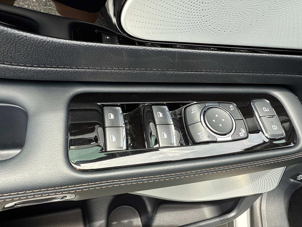 New 2025 Lincoln Aviator Reserve w/ Equipment Group 201A image 19