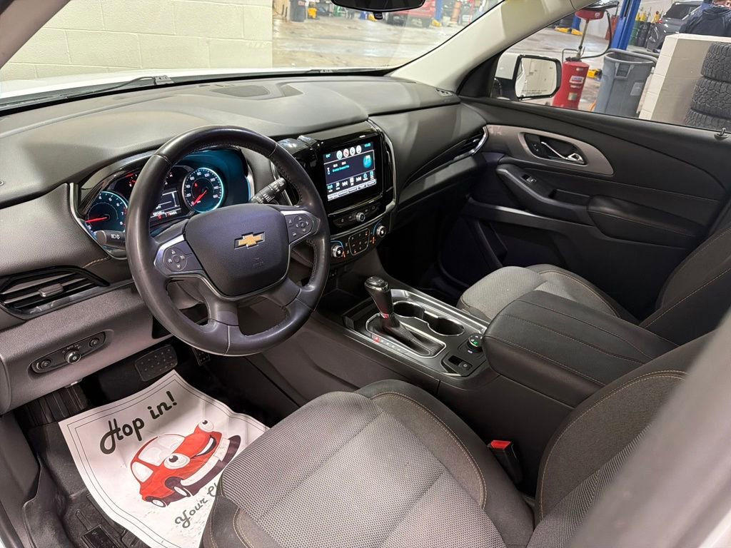 Used 2018 Chevrolet Traverse LT image 49
