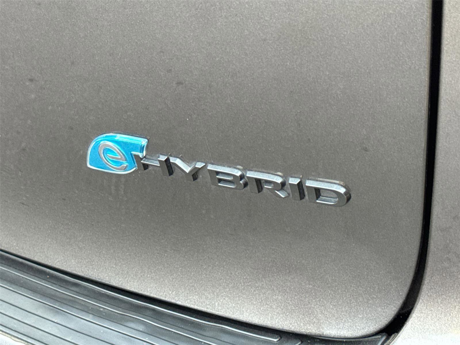 Used 2020 Chrysler Pacifica Limited w/ Advanced Safetytec Group image 14