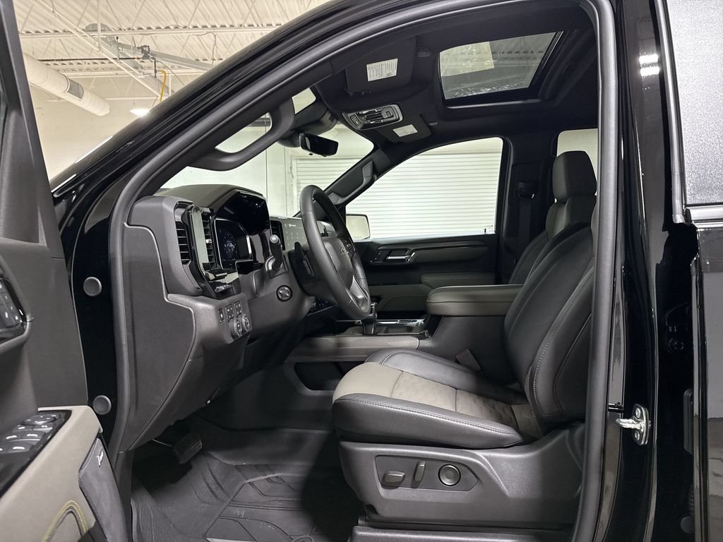 New 2026 Chevrolet Silverado 1500 ZR2 w/ Dark Appearance Package AWD/4WD image 21