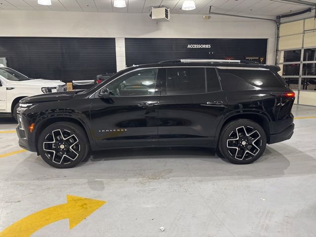 Used 2025 Chevrolet Traverse High Country w/ LPO, Floor Liner Package AWD/4WD image 5
