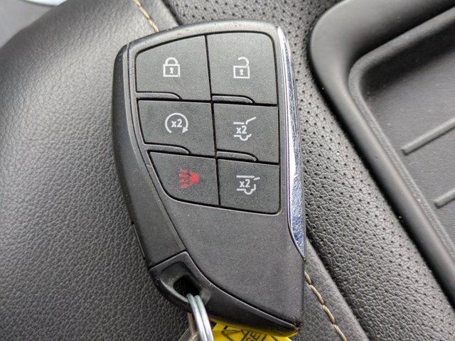 Used 2023 GMC Yukon SLT image 27