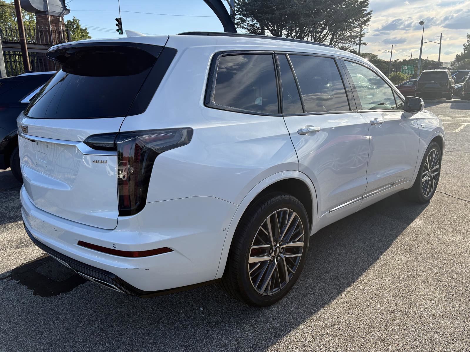 Certified 2022 Cadillac XT6 Sport w/ Technology Package image 5