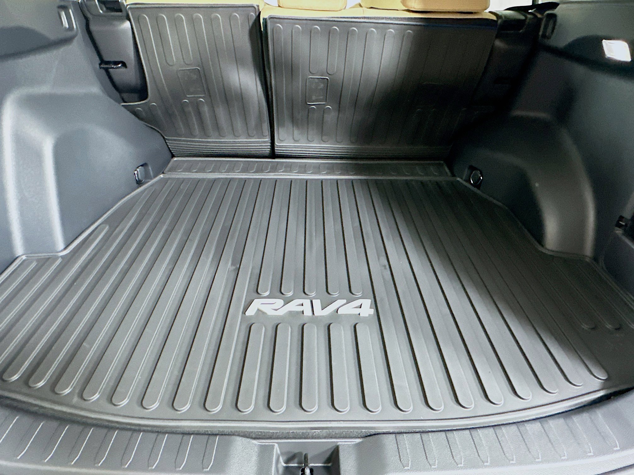 Used 2025 Toyota RAV4 LE image 26