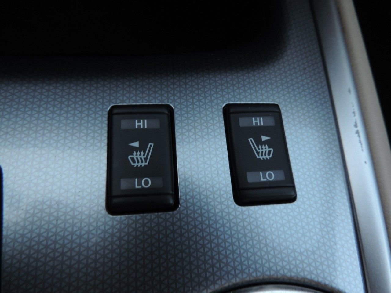 Used 2018 Nissan Pathfinder SL image 27