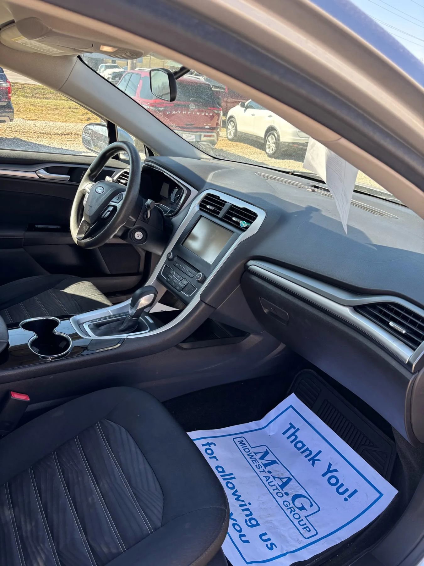 Used 2016 Ford Fusion SE image 24