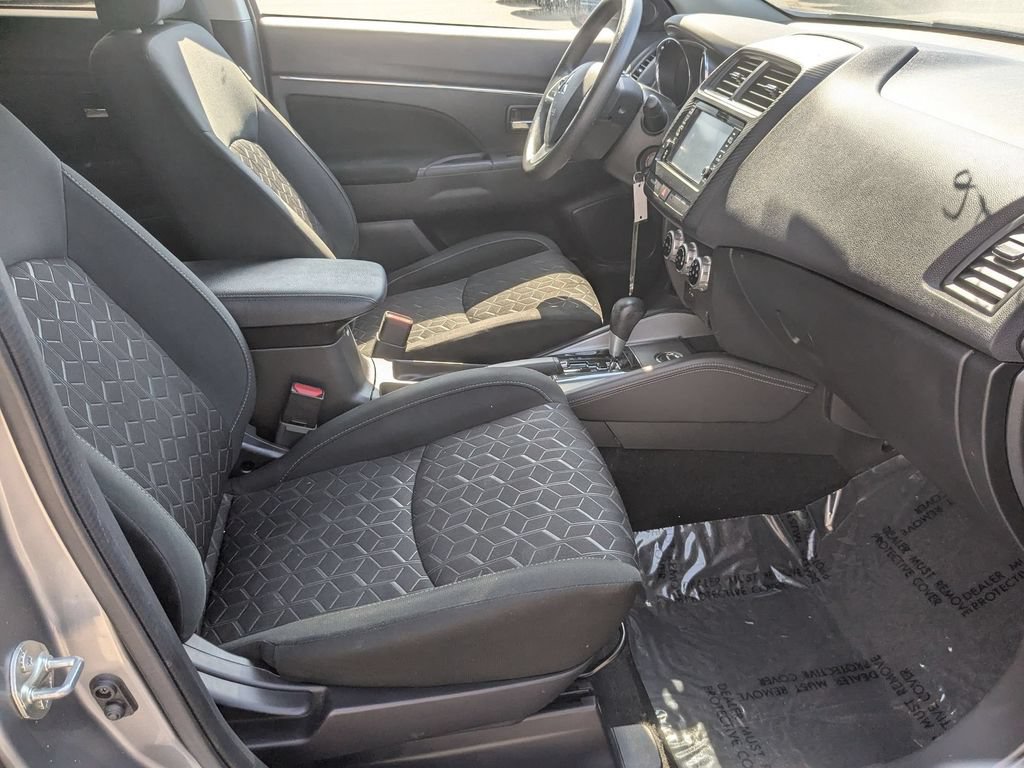 Used 2023 Mitsubishi Outlander Sport AWD image 25
