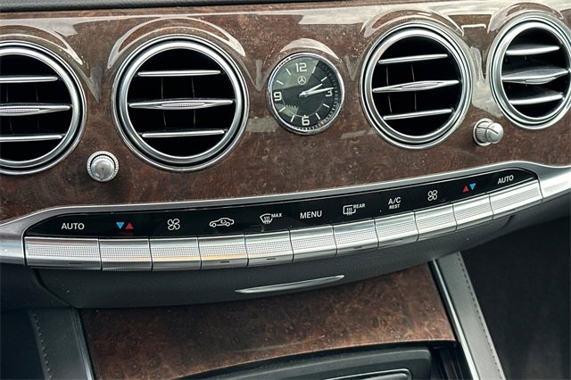 Used 2018 Mercedes-Benz S 560 Sedan image 25