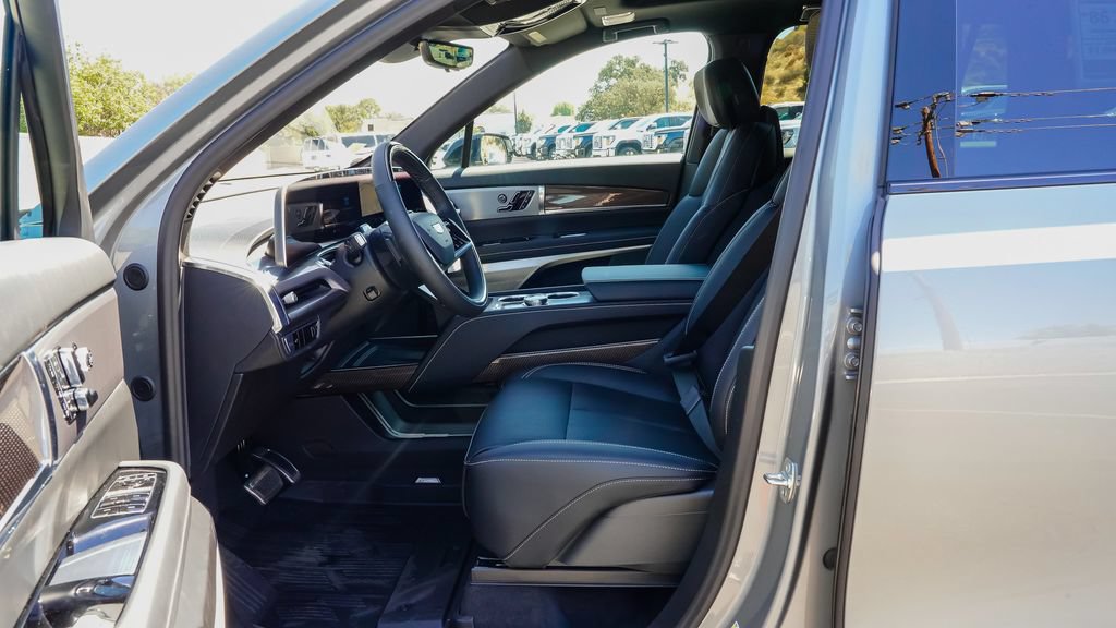 New 2027 Cadillac Vistiq Sport AWD/4WD image 12
