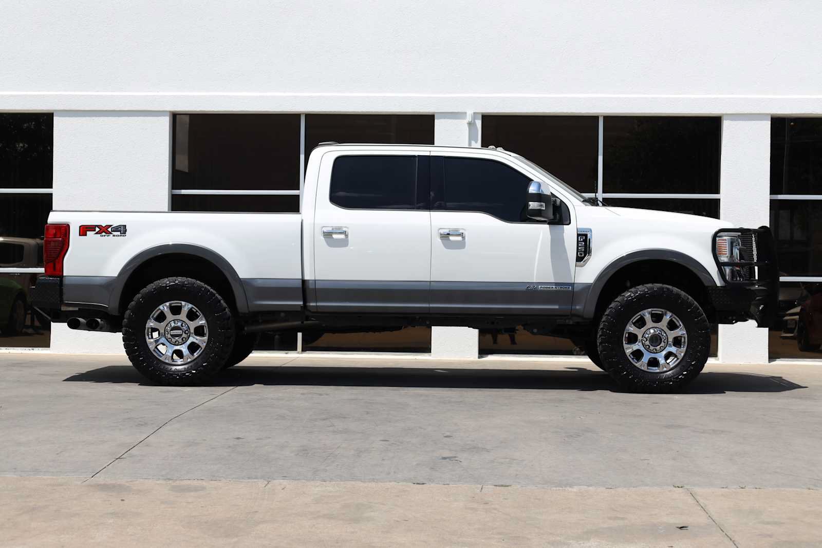 Used 2022 Ford F250 Lariat w/ Lariat Ultimate Package AWD/4WD image 8