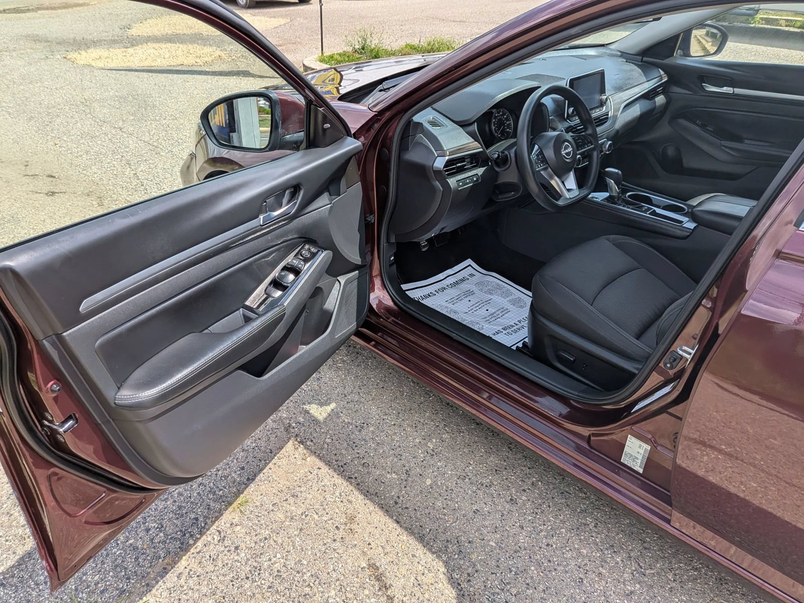 Used 2023 Nissan Altima 2.5 SV FWD image 21