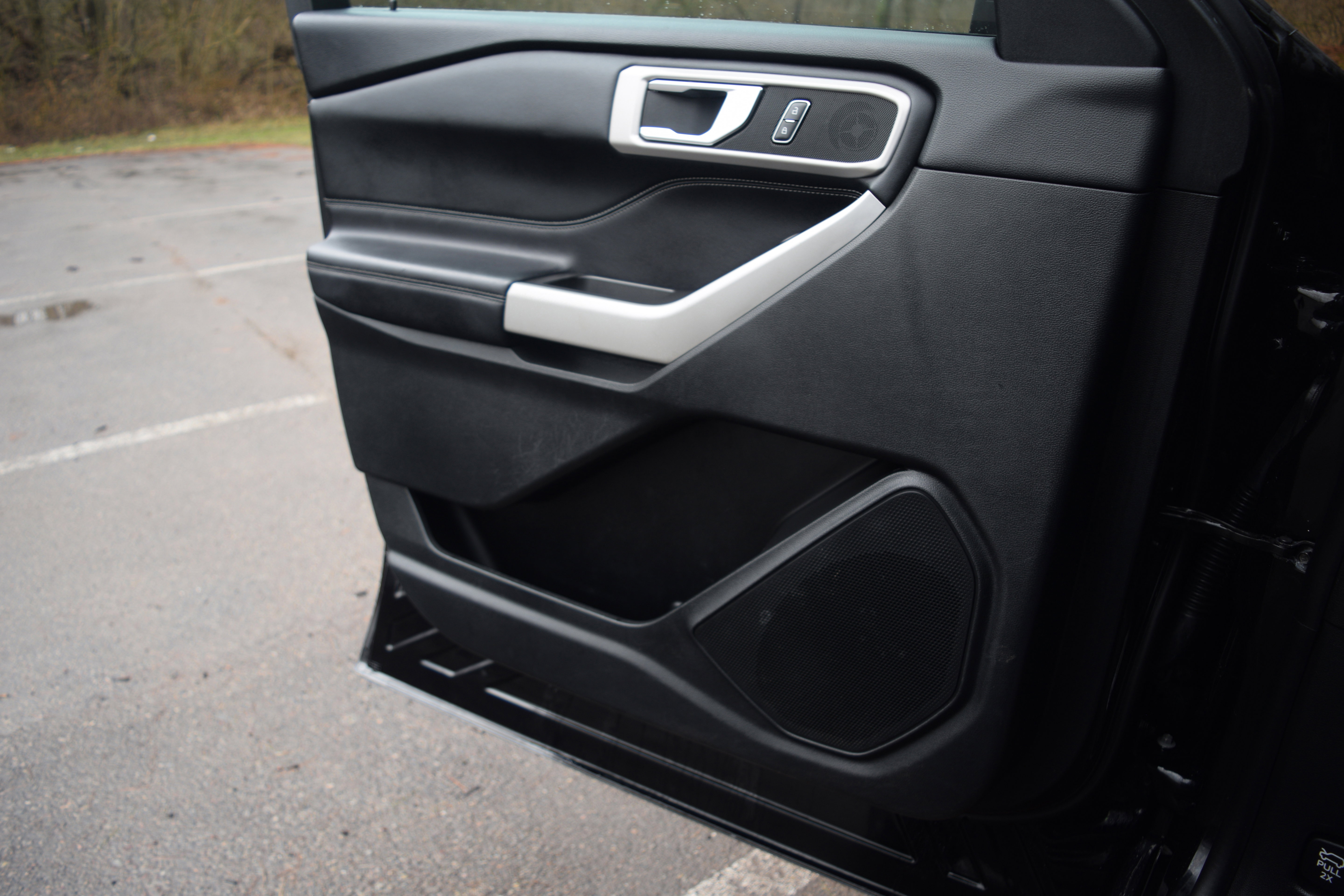 Used 2022 Ford Explorer XLT image 19