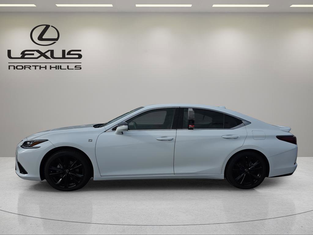 Used 2022 Lexus ES 350 F Sport image 2