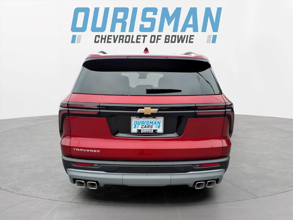 New 2027 Chevrolet Traverse LT FWD image 4