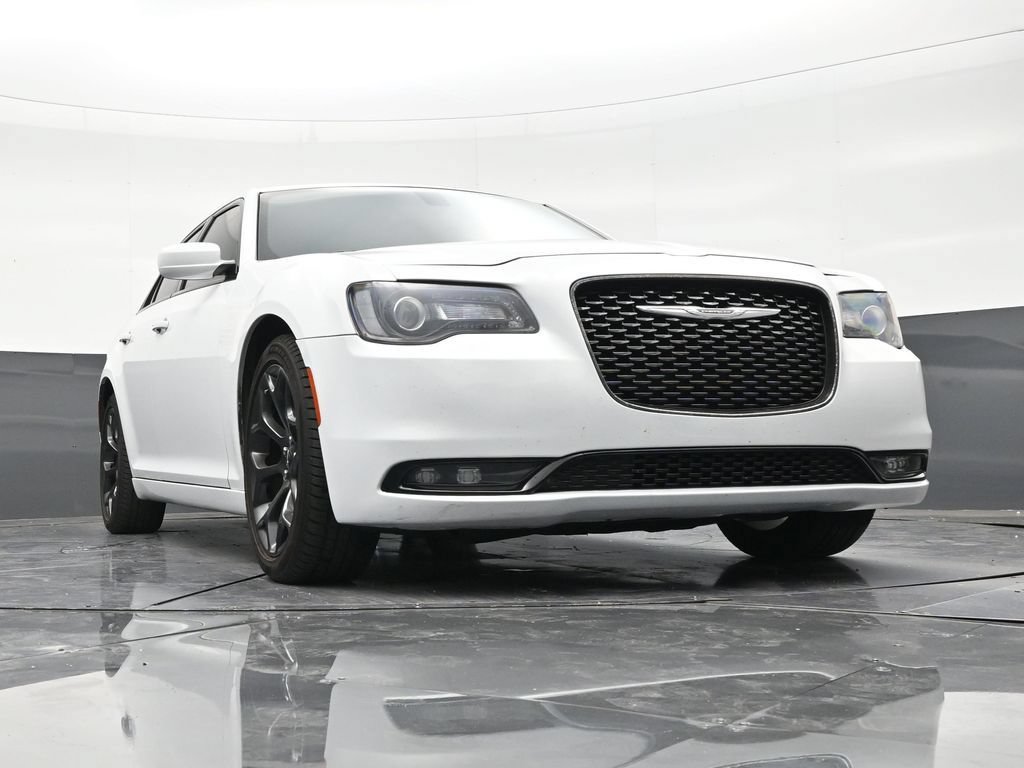 Used 2020 Chrysler 300 S RWD image 26