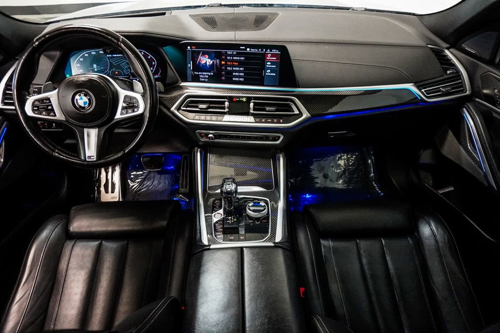 Used 2021 BMW X6 M50i w/ Executive Package image 15