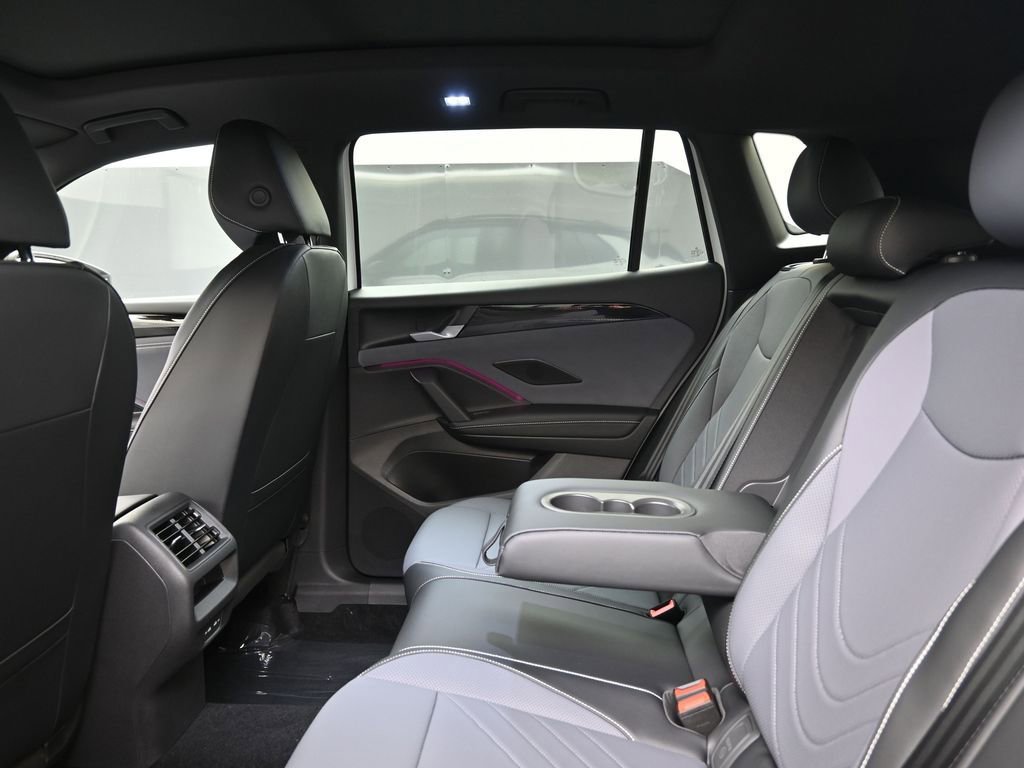 New 2026 Volkswagen Tiguan SE R-Line image 18