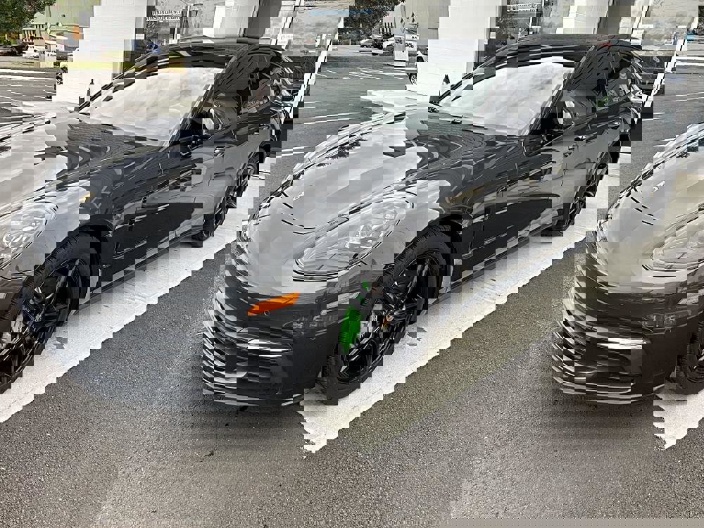 Used 2017 Porsche Panamera 4 image 3