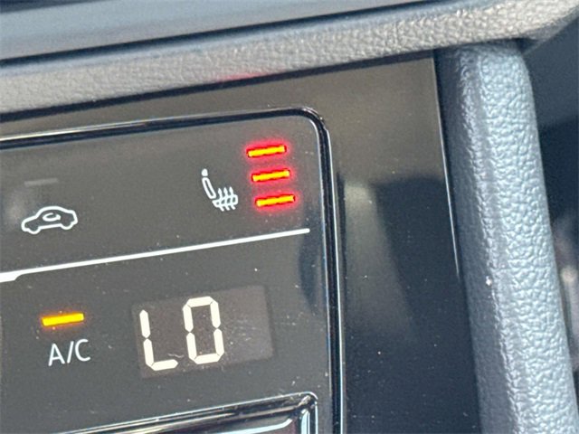 New 2025 Volkswagen Jetta SE image 18