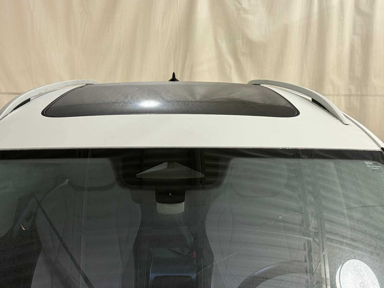 Certified 2025 Volkswagen Tiguan SE w/ Panoramic Sunroof Package image 15